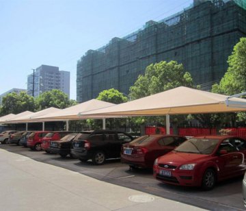 其它材質(zhì)停車(chē)棚